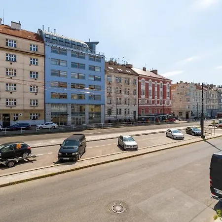 Apartment Brand New Two #23 With Free Parking In The Center *