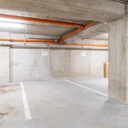 Brand New Two #23 With Free Parking In The Center Praha