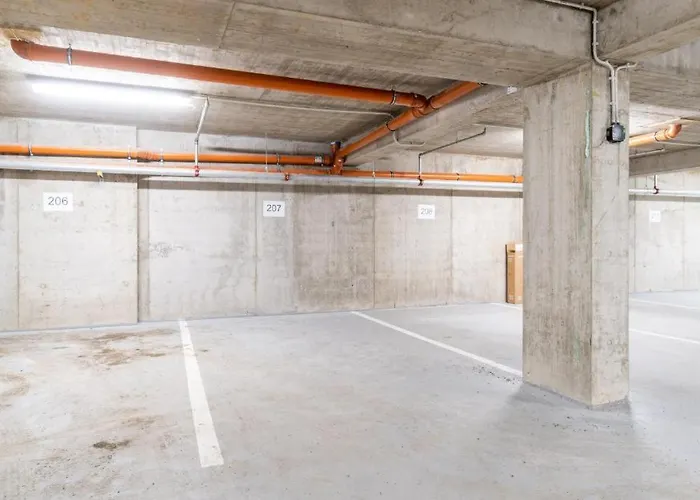 Brand New Two #23 With Free Parking In The Center Praha